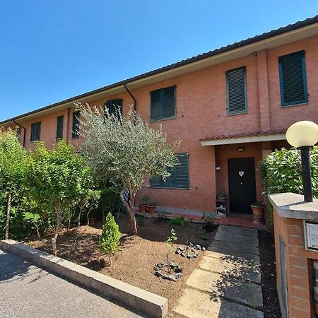 Villa Casa Vacanze Le Rose à Gabbro Extérieur photo