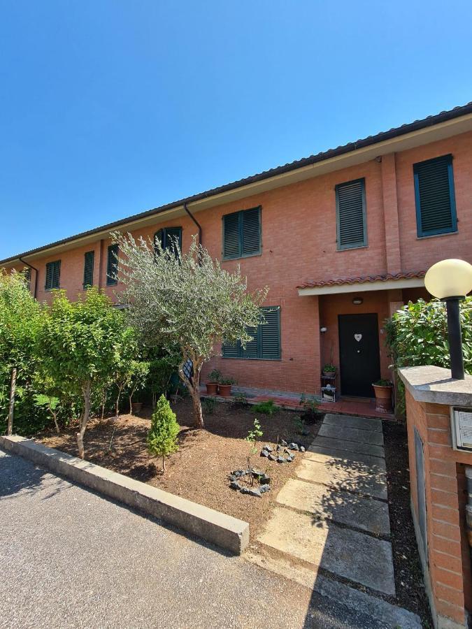 Villa Casa Vacanze Le Rose à Gabbro Extérieur photo